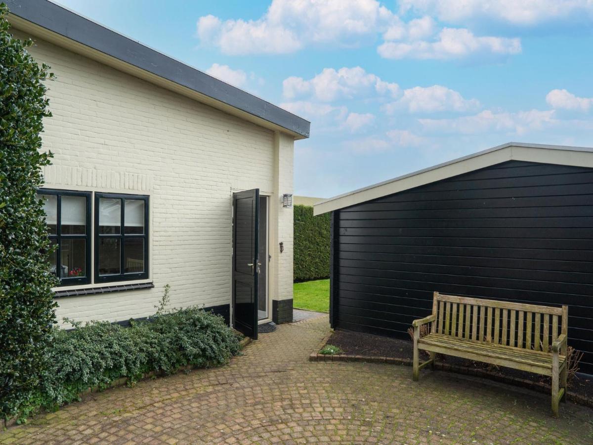 Quaint Summer Holiday Home In Egmond Binnen Εξωτερικό φωτογραφία